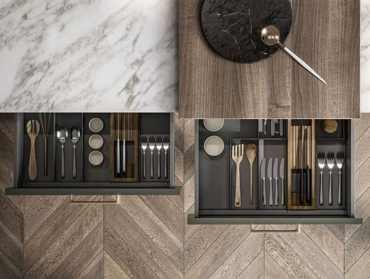 Smart lådinredning och förvaringslösningar för besticklådor.