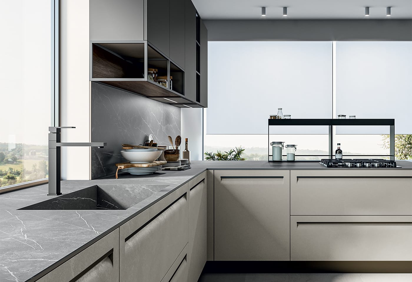 Miljöbild på ett måttanpassat kök. Köksluckor i laminat med integrerade handtag.