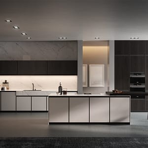 Platsbyggt kök i vitt med kökslucka med metallram.