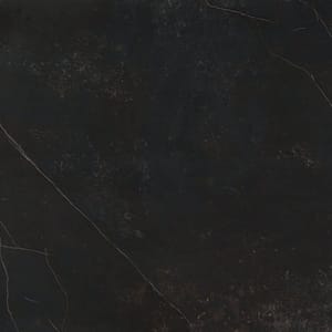 Produktbild på keramisksten dekton Kelya från cosentino till köksbänkskiva. Svart med vit diskret ådring.