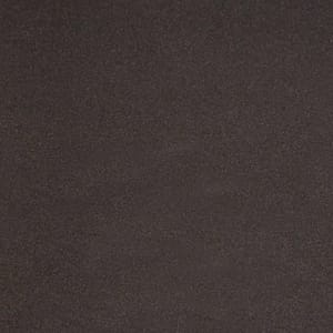 En produktbild på en brun natursten till köksbänkskiva.