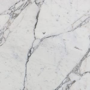 Natursten till köksbänk, vit med grå marmorering.