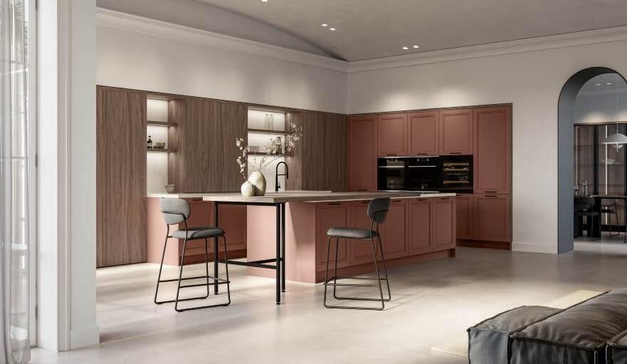 Platsbyggt kök i trä.